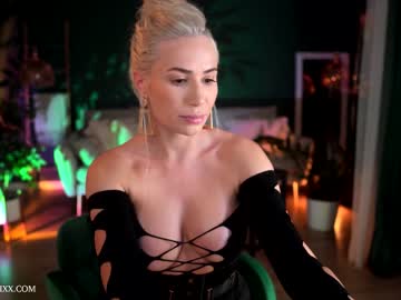 webcam girl provocatrixx live cam image #2953441