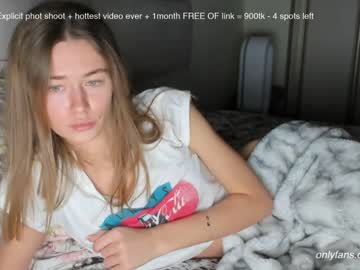 webcam girl oksanafedorova live cam image #612845