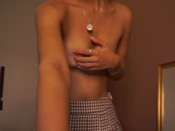 webcam girl lenaelisabeth live cam image #5897055