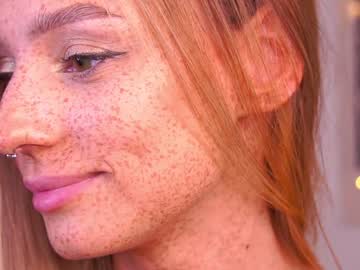webcam girl artease live cam image #3438198
