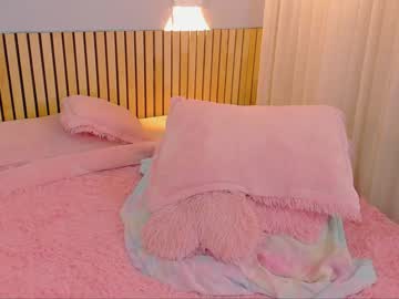 webcam girl little_effy18 live cam image #5754089