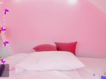 webcam girl emilylittle live cam image #6386447