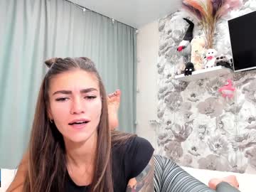 webcam girl joconda live cam image #5223241