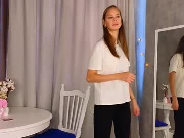 webcam girl maureenbellew live cam image #7047033