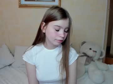 webcam girl cute_kitty_cute live cam image #1635459