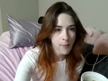 webcam girl milkywhiiite live cam image #2388867