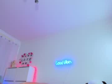 webcam girl angel_danm_milf live cam image #178453
