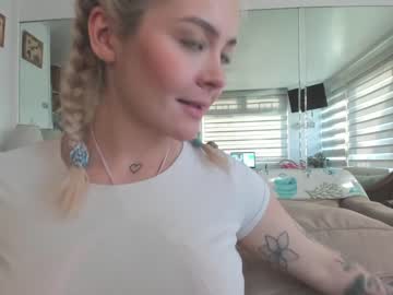 webcam girl honey_sunshine live cam image #2604285