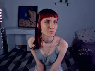 webcam girl vanilla_lips live cam image #5703238