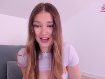 webcam girl aalliyahh live cam image #3718929