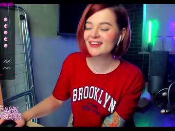 webcam girl alicewonder_99 live cam image #1177203