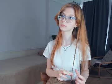 webcam girl ballarising live cam image #7010699