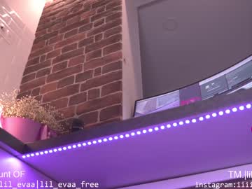 webcam girl lil_eva live cam image #1415205