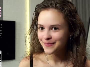 webcam girl a_whole_eternity live cam image #6610361