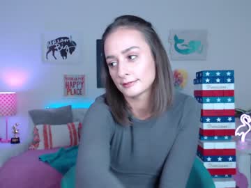 webcam girl holihurricane live cam image #2775539