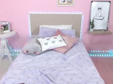 webcam girl little_effy18 live cam image #1252090