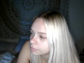webcam girl cindyloulou1 live cam image #6185290