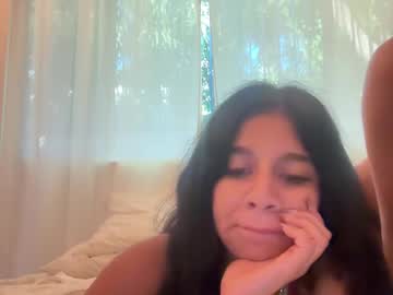 webcam girl devyneemoeuy live cam image #7037166