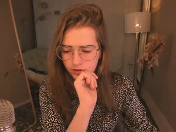 webcam girl zlata_luna live cam image #410654