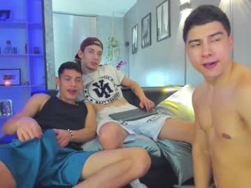 webcam man fratguysonline live cam image #1526438