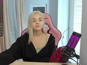 webcam girl allotropp live cam image #3446302