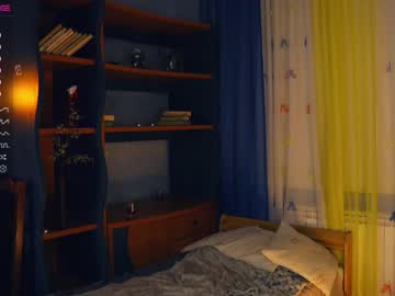 webcam girl deliaderrick live cam image #6947769
