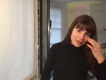 webcam girl silkcherryy live cam image #4275991