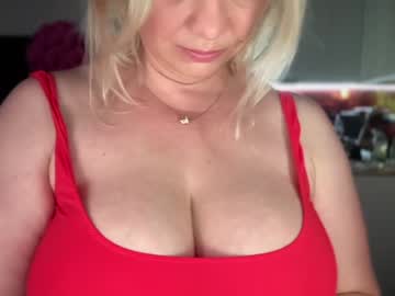 webcam girl kiradivine live cam image #6919739