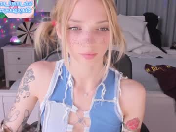 webcam girl melissaallens live cam image #56789