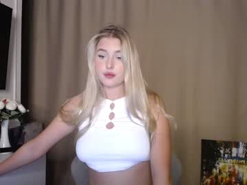 webcam girl cute18cute live cam image #5066858