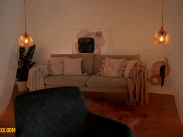 webcam girl provocatrixx live cam image #1633037