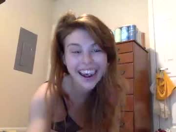 webcam girl princessdaisy_yourdirtyslut live cam image #5084247