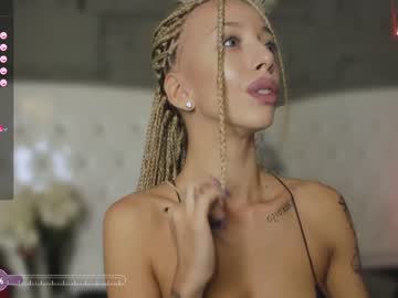 webcam girl royalsquirt_ live cam image #5267351