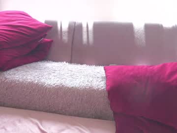 webcam girl xtina__ live cam image #1880540