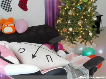 webcam girl foxy_gamer live cam image #6013191