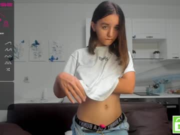 webcam girl karalyons live cam image #5031415