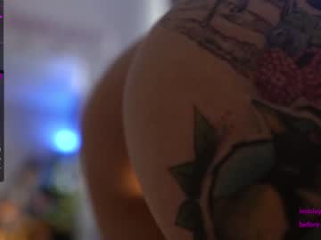 webcam girl kronniekray live cam image #1930139