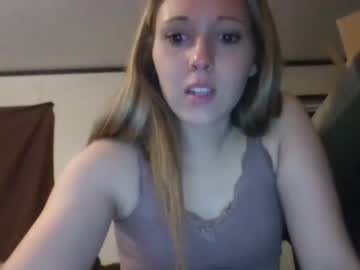 webcam girl badbunny19_ live cam image #5957222