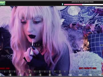 webcam girl those_darn_frigs live cam image #371747
