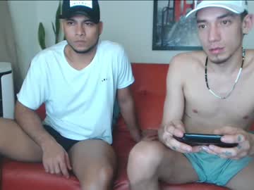 webcam man fratguysonline live cam image #2919466