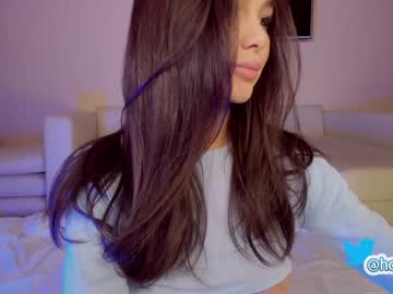webcam girl hollyextra live cam image #3439738