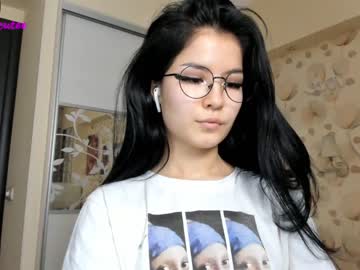 webcam girl akino_17 live cam image #1277788