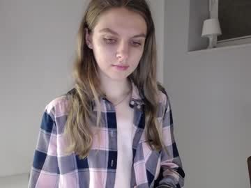 webcam girl lana_heisstt live cam image #675322