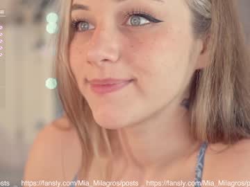 webcam girl mia_milagros live cam image #2273428