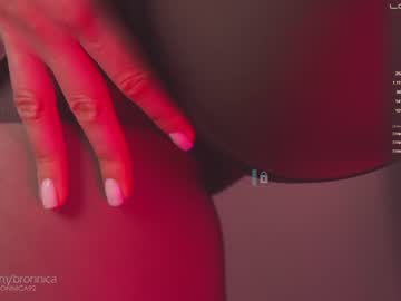 webcam girl bronnica live cam image #2271785