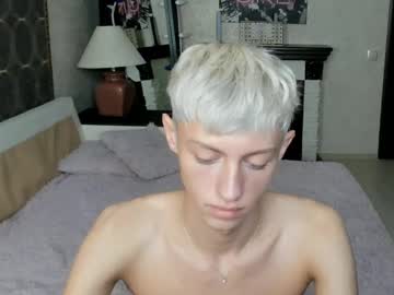 webcam man just_mil live cam image #7103254