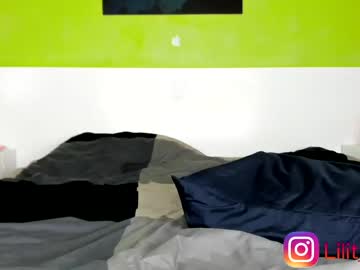 webcam girl lily_holy live cam image #3963317