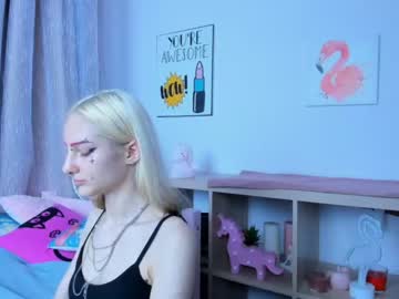 webcam girl erika__lodge live cam image #2348656