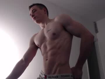 webcam man cbgainz live cam image #539489