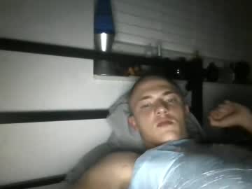 webcam man formilf777 live cam image #7084410